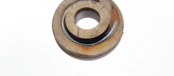 Volkswagen PASSAT B7 Front coil spring rubber mount 1k0512149b