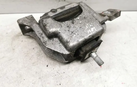 Mini One - Cooper Coupe R56 Engine mount bracket 677864501