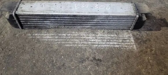 BMW 5 E39 Intercooler radiator 17512247359