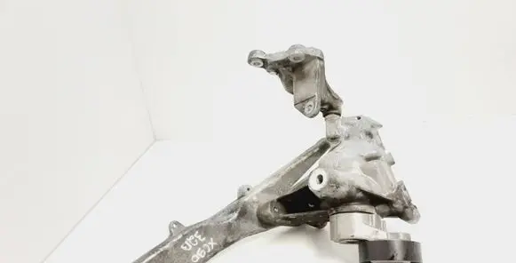 Volvo XC90 Engine mounting bracket 6G9N6028AB