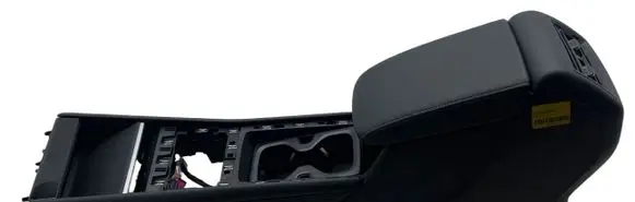 Volkswagen Tiguan Center console 572863241