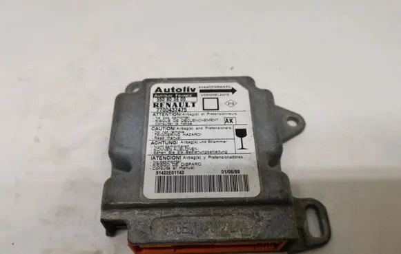 Renault Laguna I Airbag control unit/module 7700437475 550803600