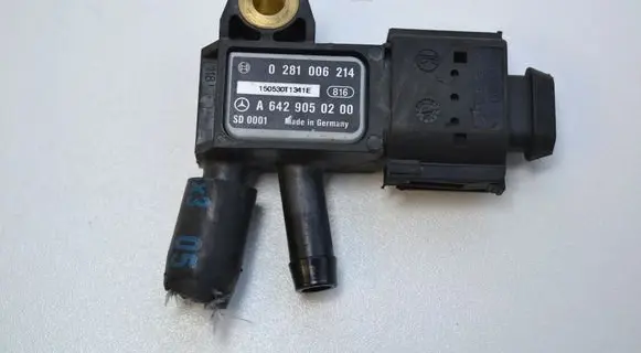 Suzuki Swift I Exhaust gas pressure sensor 0281006214 A6429050200