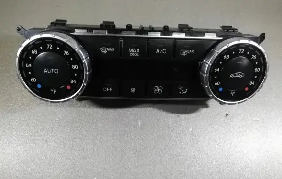 Mercedes-Benz C W204 Climate control unit A2049007715