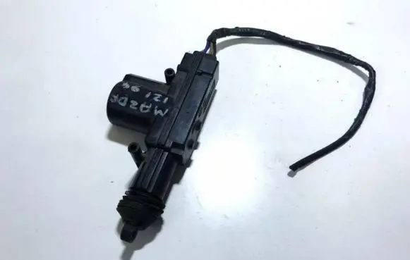 Mazda 121 Central locking motor 932037992 zl932037992