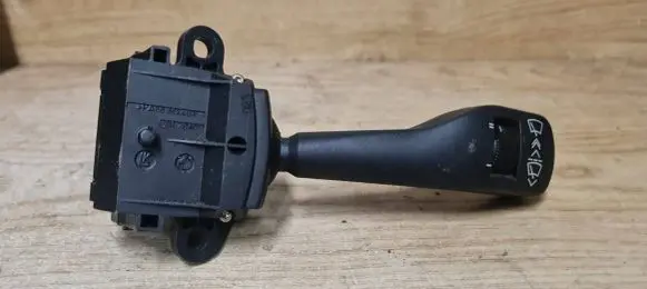 BMW 5 E39 Indicator stalk 8363664