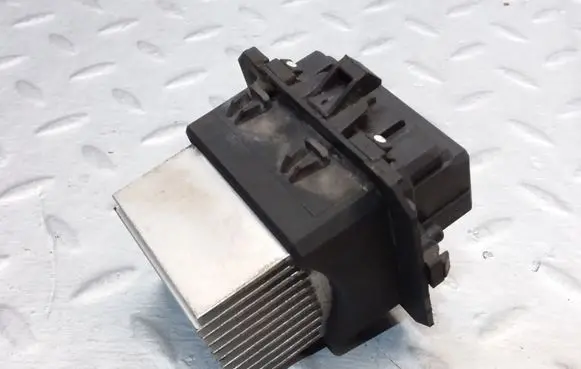 Citroen DS4 Heater blower motor/fan resistor T1000034Z