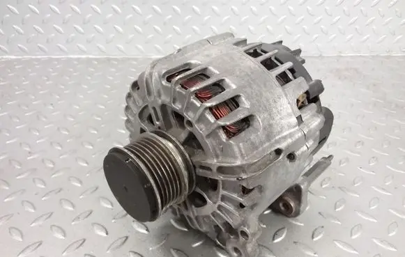 Skoda Rapid (NH) Generator/alternator 03L903023F