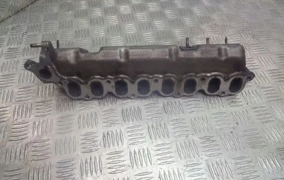Toyota Avensis Verso Intake manifold