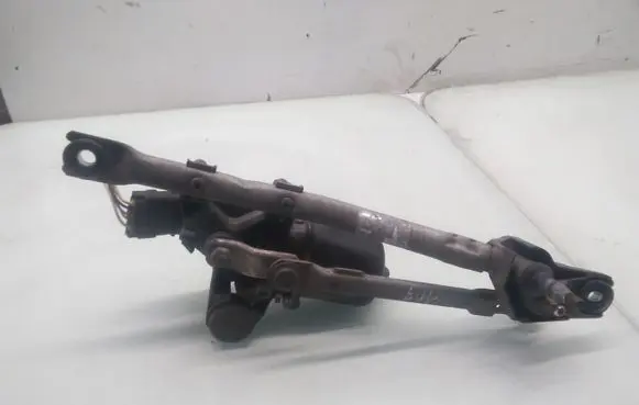 Peugeot 107 Front wiper linkage and motor