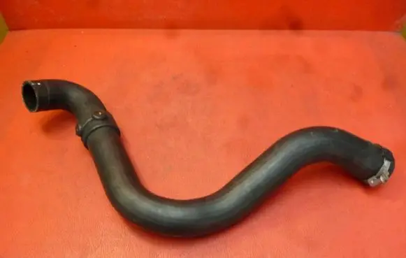 Renault Kangoo I Engine coolant pipe/hose