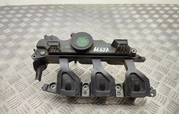 Opel Vivaro Intake manifold 8200924262