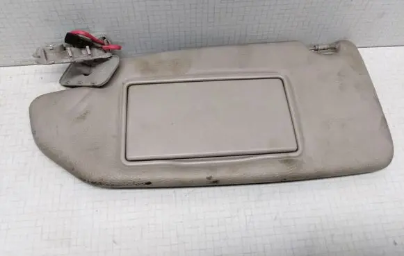 Volvo V70 Sun visor
