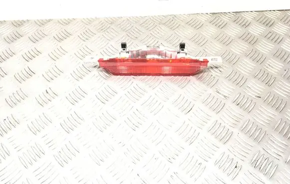 Toyota Corolla E120 E130 Third/center stoplight E111675 0254 52023