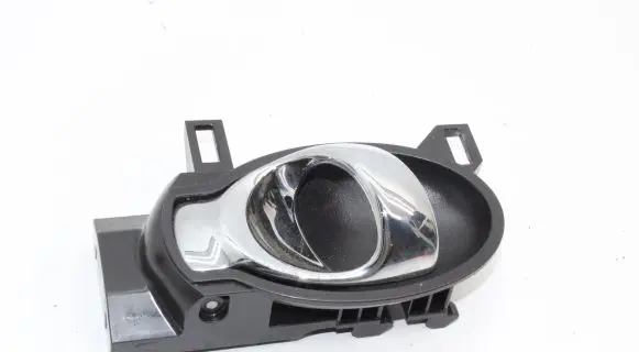 Nissan Juke I F15 Front door interior handle