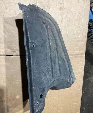 Volkswagen PASSAT B7 Fuel tank bottom protection 3AA825216C