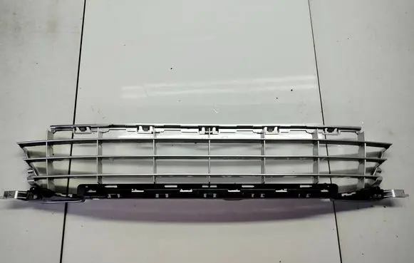 Peugeot 207 Front bumper lower grill 9654357280