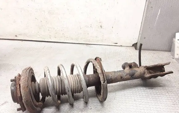 Nissan X-Trail T30 Rear shock absorber with coil spring 