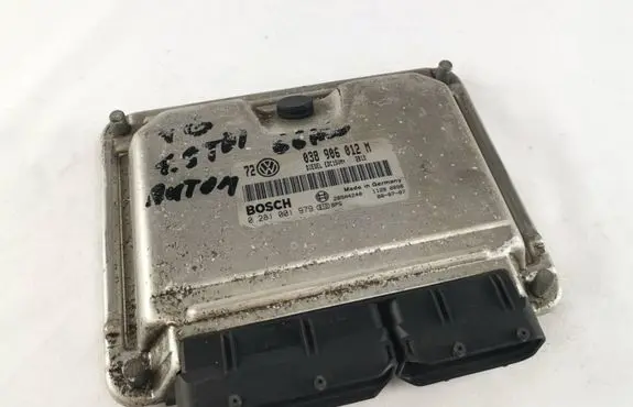 Volkswagen Golf IV Engine control unit/module 038906012M 28SA4240 0281001979