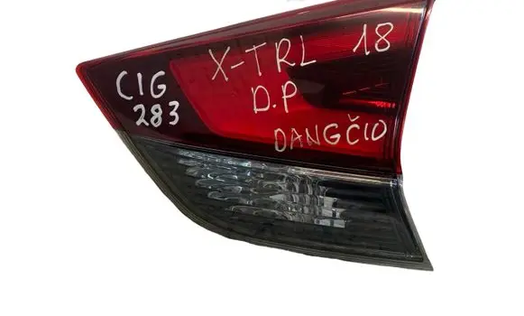 Nissan X-Trail T32 Tailgate rear/tail lights 22623746 E1324786