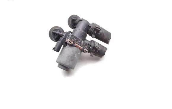 BMW X3 E83 Coolant heater control valve 8369805 1147412144 6411836980508