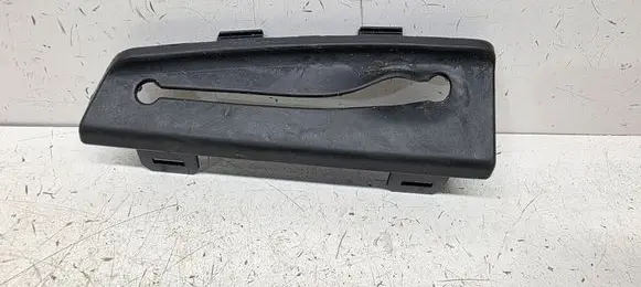 Renault Arkana Seat belt trim 