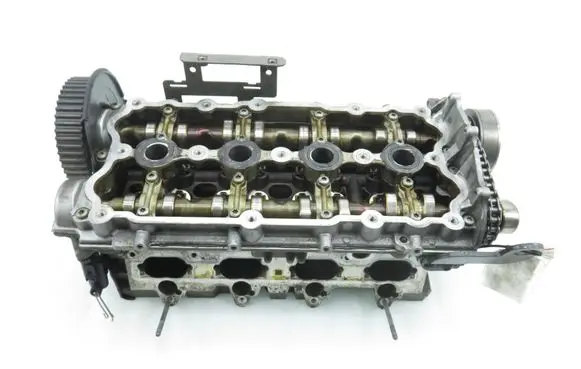 Volkswagen PASSAT B6 Engine head 06D103373AM