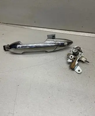 Honda FR-V Front door exterior handle SJDL
