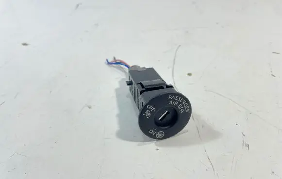 Nissan Leaf II (ZE1) Passenger airbag on/off switch 19306sd