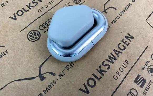 Volkswagen Multivan T6 Rear seatbelt 1J0857731C