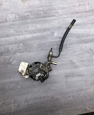 Toyota Corolla E110 Power steering pump