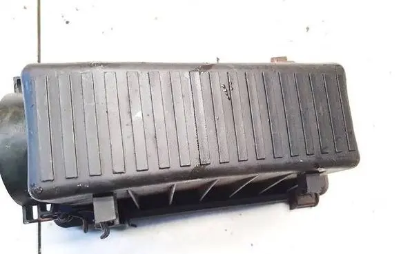 Rover 214 - 216 - 220 Air filter box p0023