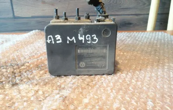 Audi A3 S3 8P ABS Pump 00006065D2 1C0907379