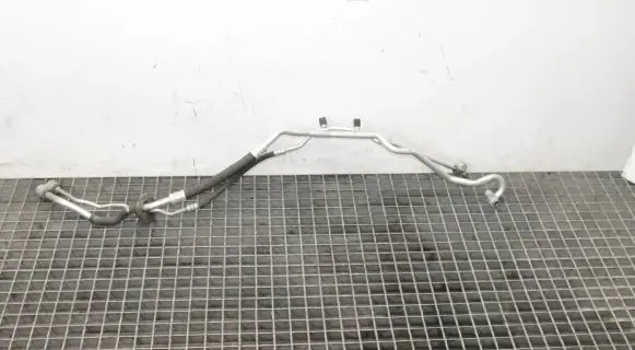 Audi A8 S8 D4 4H Air conditioning (A/C) pipe/hose