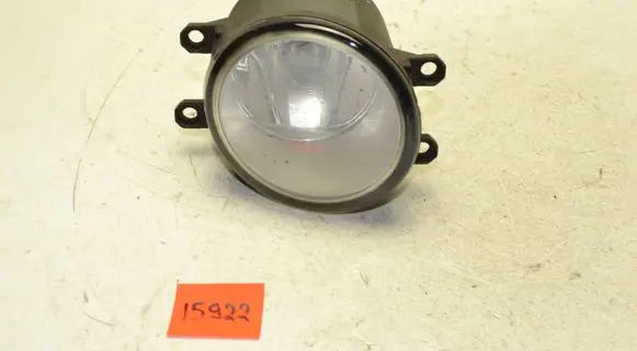 Toyota Avensis T250 Front fog light 812100D041 89206401