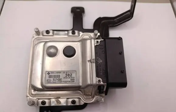 KIA Rio Engine control unit/module 3911703002 9001140989 8724251016
