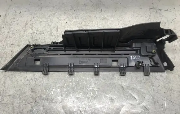 Opel Insignia A Parcel shelf load cover mount bracket 13222412 13222413