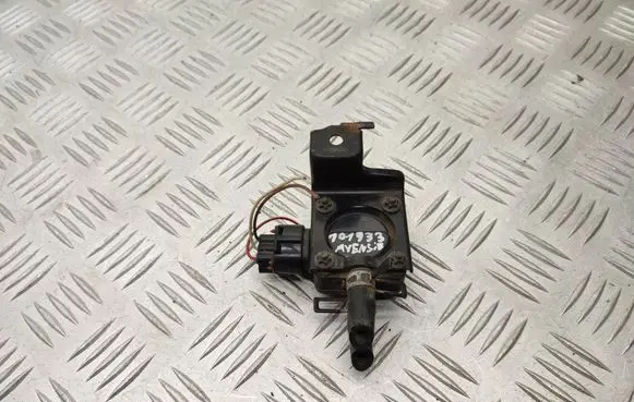 Toyota Avensis T250 Vacuum valve 8948020030