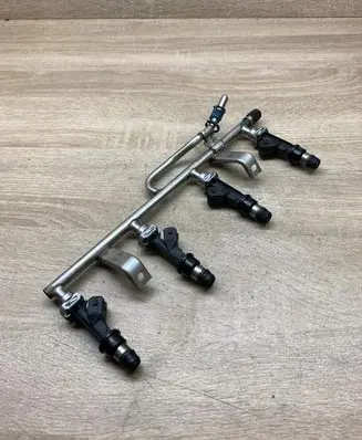 Opel Astra H Fuel injectors set 25343299