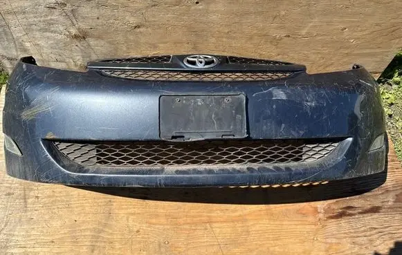 Toyota Sienna XL20 II Front bumper 52119AE906