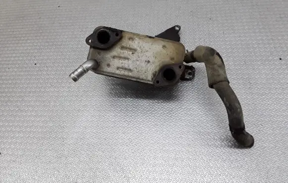 Mitsubishi L200 Oil filter mounting bracket