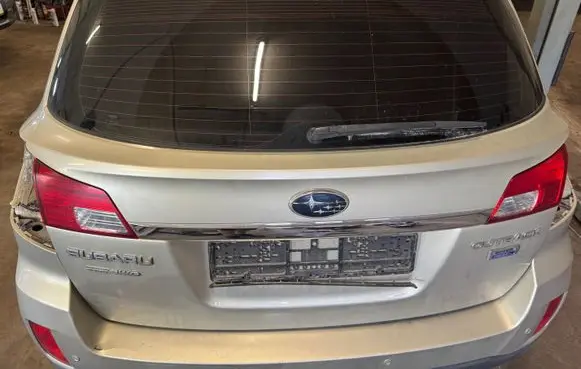 Subaru Legacy Tailgate/trunk/boot lid