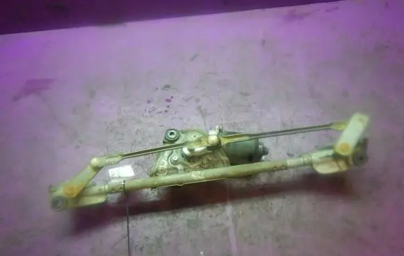 Suzuki Liana Front wiper linkage and motor 1592005593