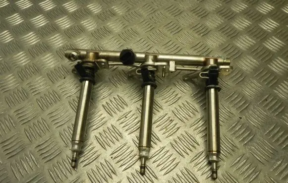 Mercedes-Benz GLC X253 C253 Fuel distributor A2760781245 VD19099