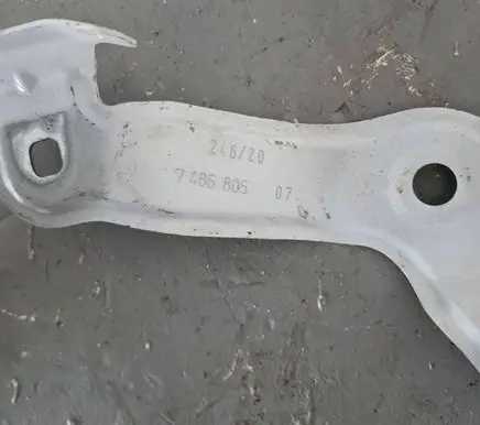 BMW 4 G22 G23 G24 G26 Fender mounting bracket 7486805