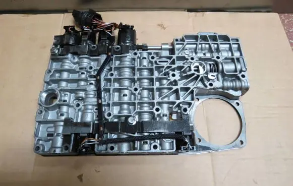 Ford Explorer Transmission gearbox valve body 31531700