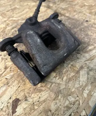 BMW 1 E81 E87 Front brake caliper