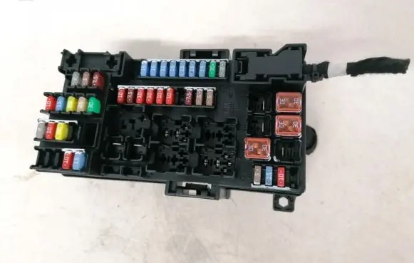 Opel Mokka Fuse box set