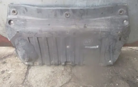 Land Rover Discovery 4 - LR4 Engine splash shield/under tray