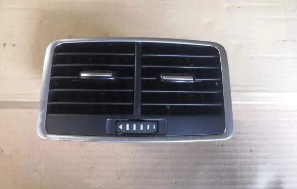 Audi A6 S6 C6 4F Rear air vent grill 4F0819203C